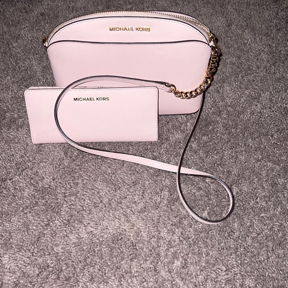 Michael kors purse and wallet
